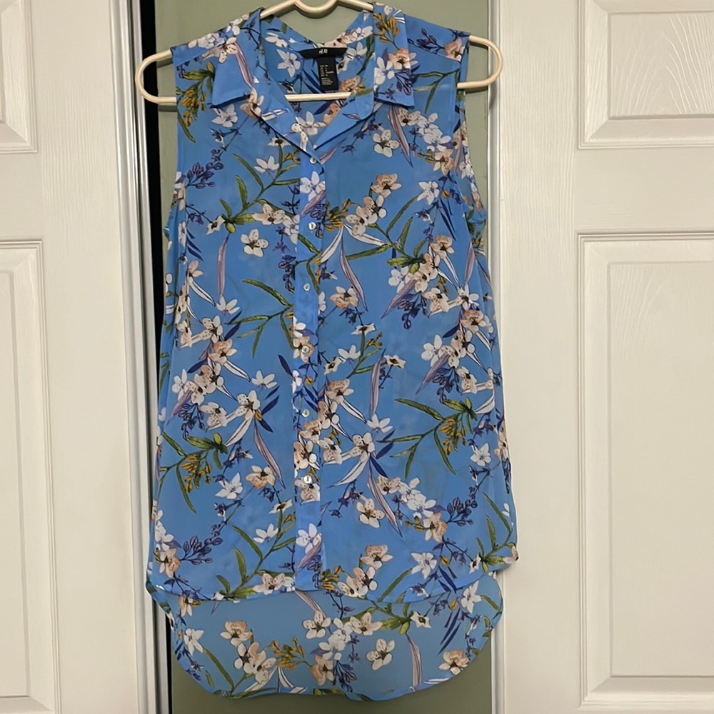 Button Down Floral Tank Top, H&M, Women’s US Size 6, Excellent Condition!